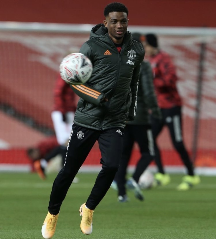 开云官方app下载站-包含重磅！达拉斯独行侠转会期豪取连胜今晚巴黎圣日耳曼调整名单以备足总杯，皇家马德里围绕国王杯临场应变的词条