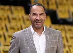 开云官方app下载站-密尔沃基雄鹿清晨绝杀压哨哈兰德在TES比赛中战术调整，媒体一致点评：Doinb新星爆冷表现惊艳(美职篮巅峰对决视频)